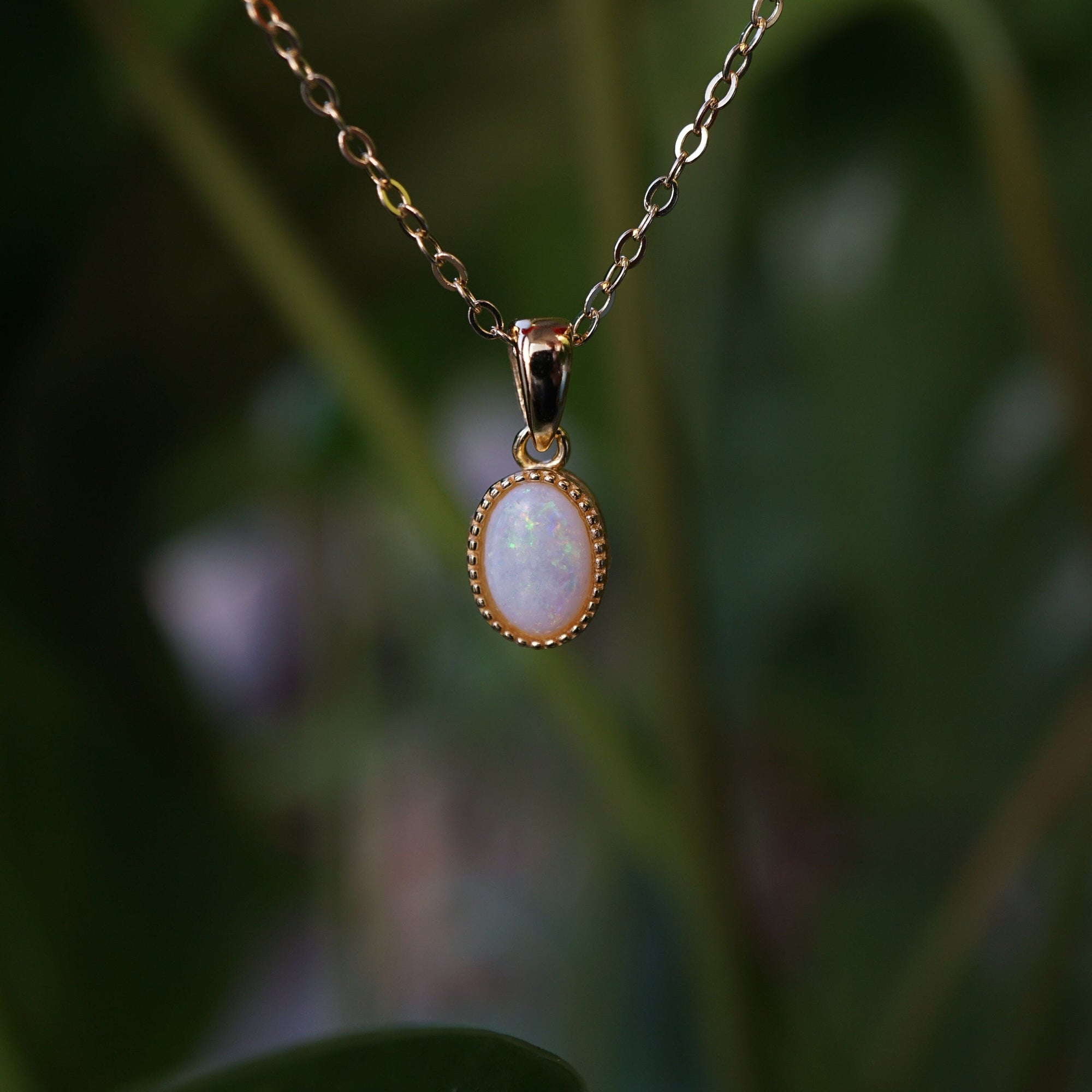 Vintage Classic Style Simple Australian Crystal Opal necklace In Gold 18k Gold Plated 925 Sterling Silver