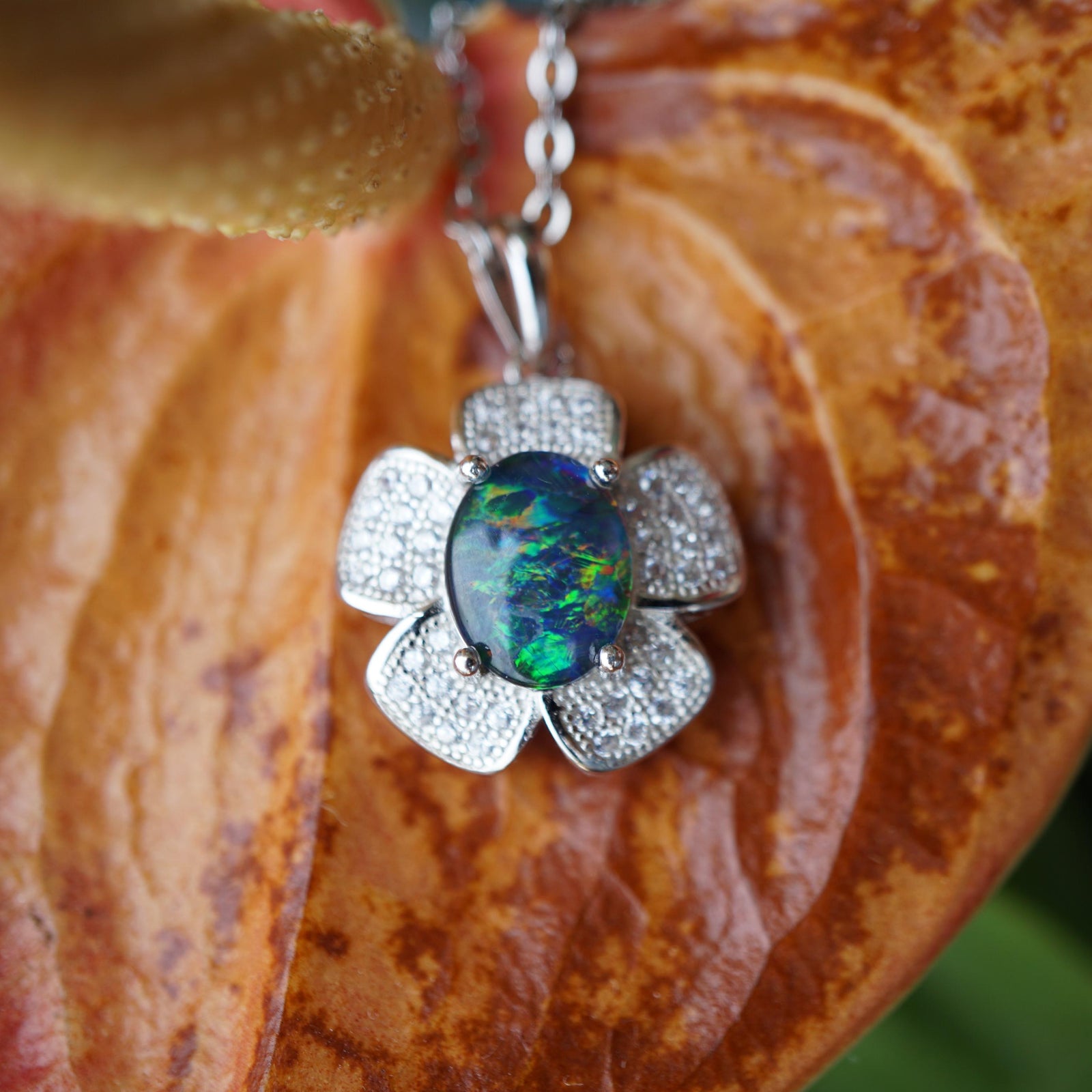 Flower australian opal necklace