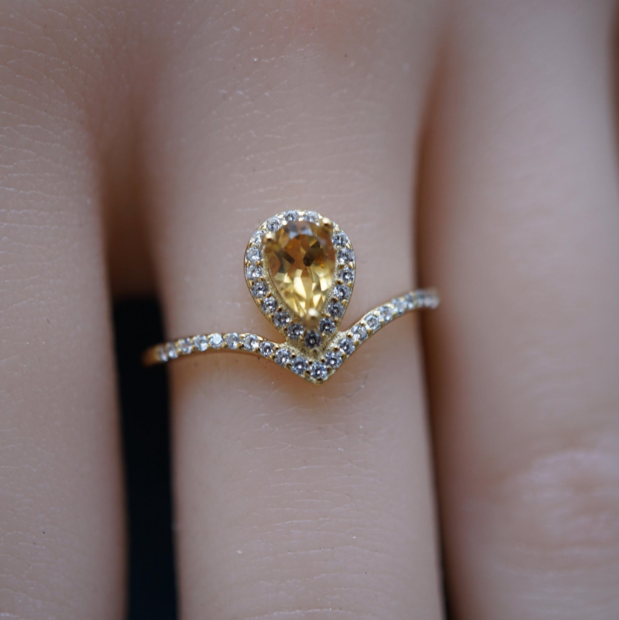 Droplet citrine ring