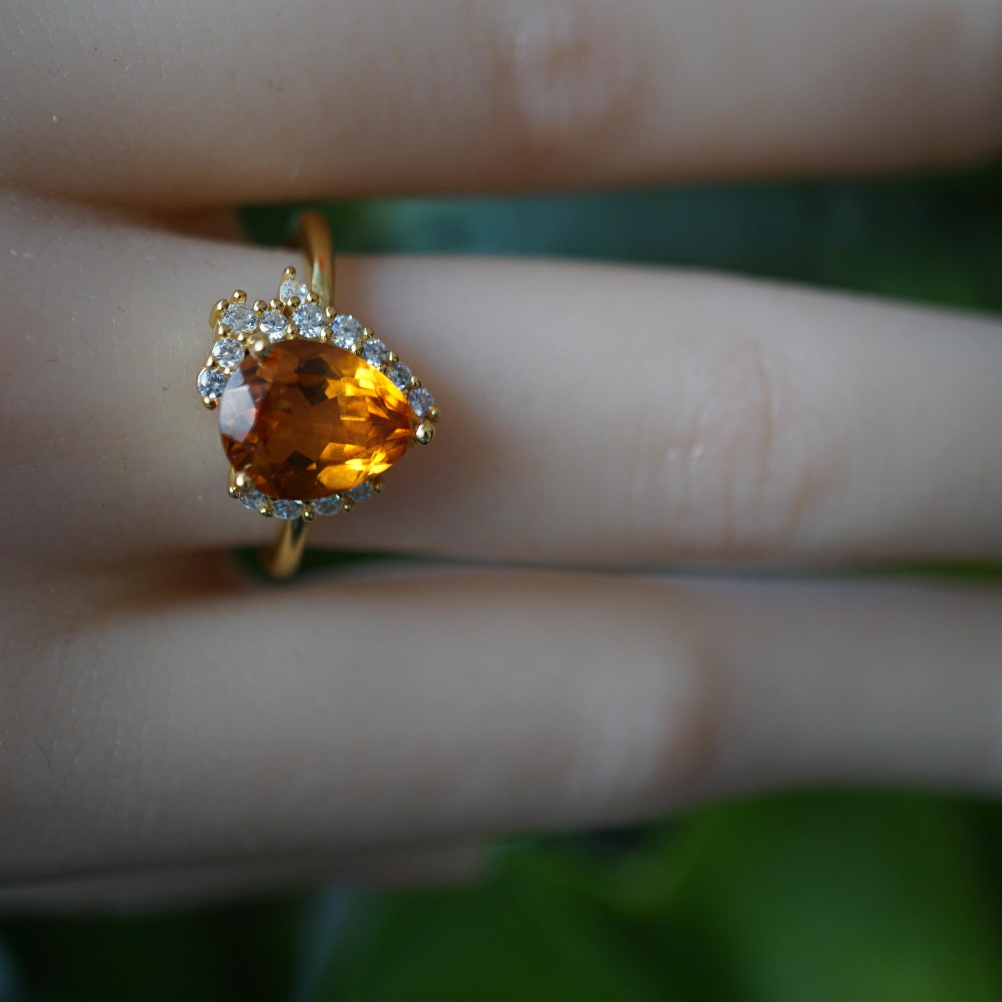 Big pear citrine ring