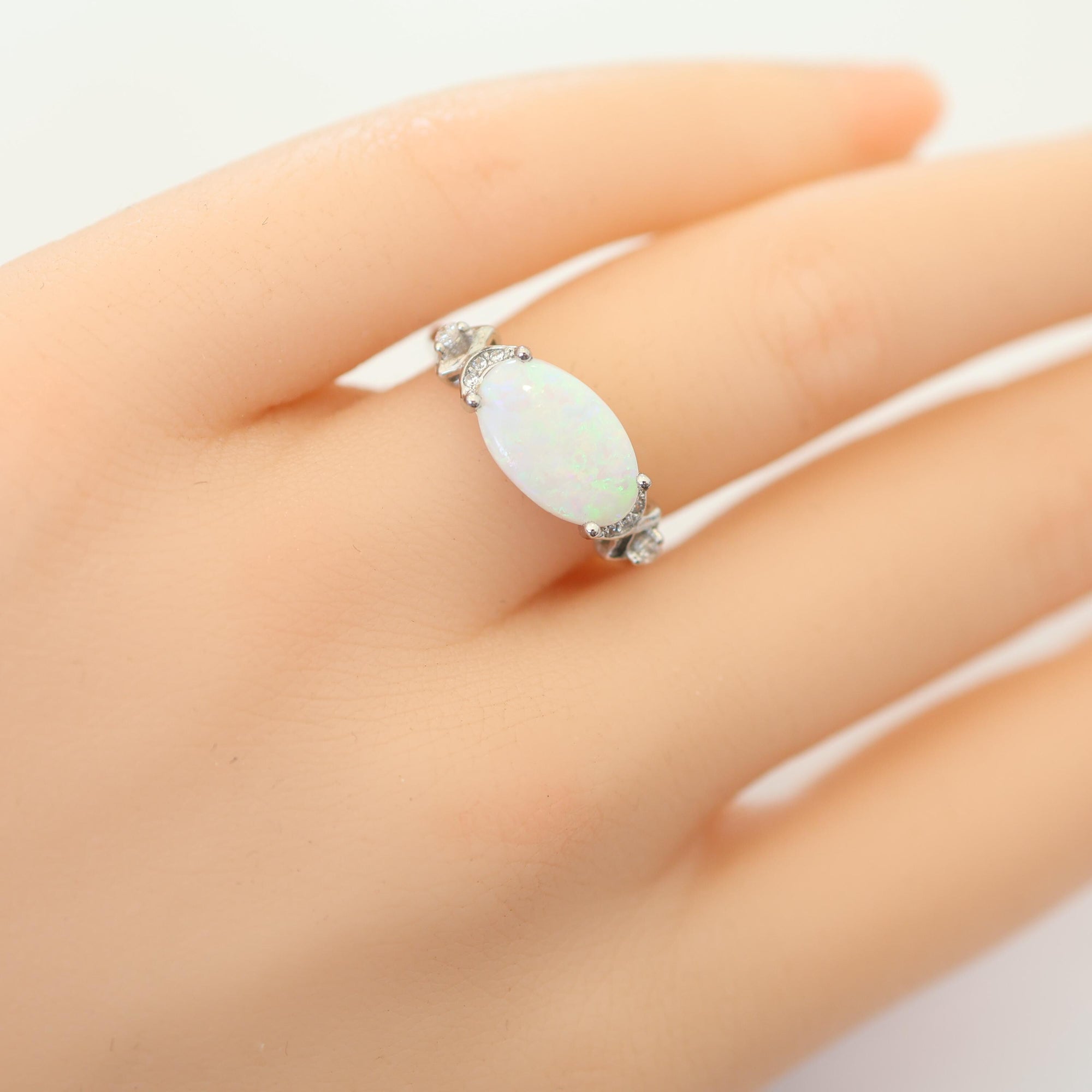 Crystal Australian Opal Ring,October Birthstone Opal Jewelry Stackable Rings,Rings for Women, Gift for Her,Valentines Day Gift,Gemstone Ring