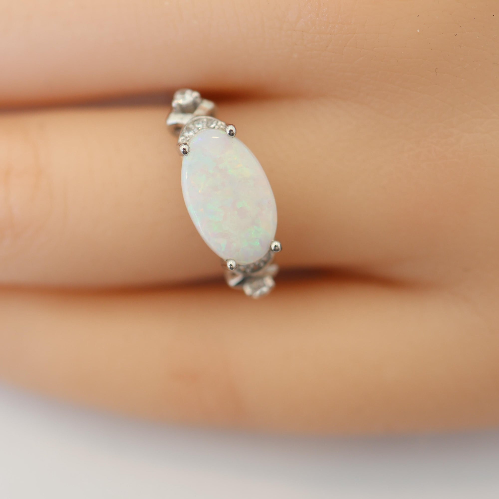 Crystal Australian Opal Ring,October Birthstone Opal Jewelry Stackable Rings,Rings for Women, Gift for Her,Valentines Day Gift,Gemstone Ring