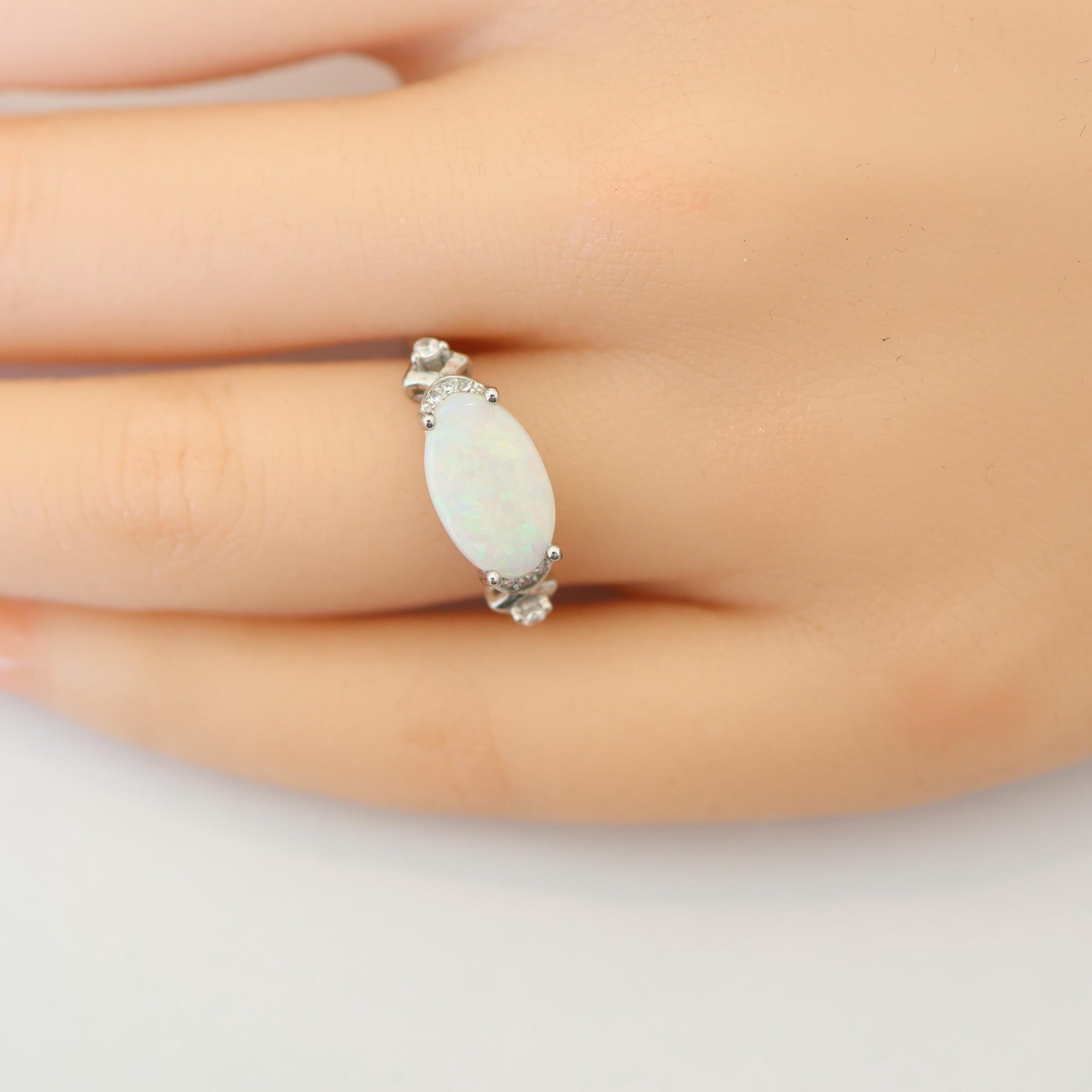 Crystal Australian Opal Ring,October Birthstone Opal Jewelry Stackable Rings,Rings for Women, Gift for Her,Valentines Day Gift,Gemstone Ring