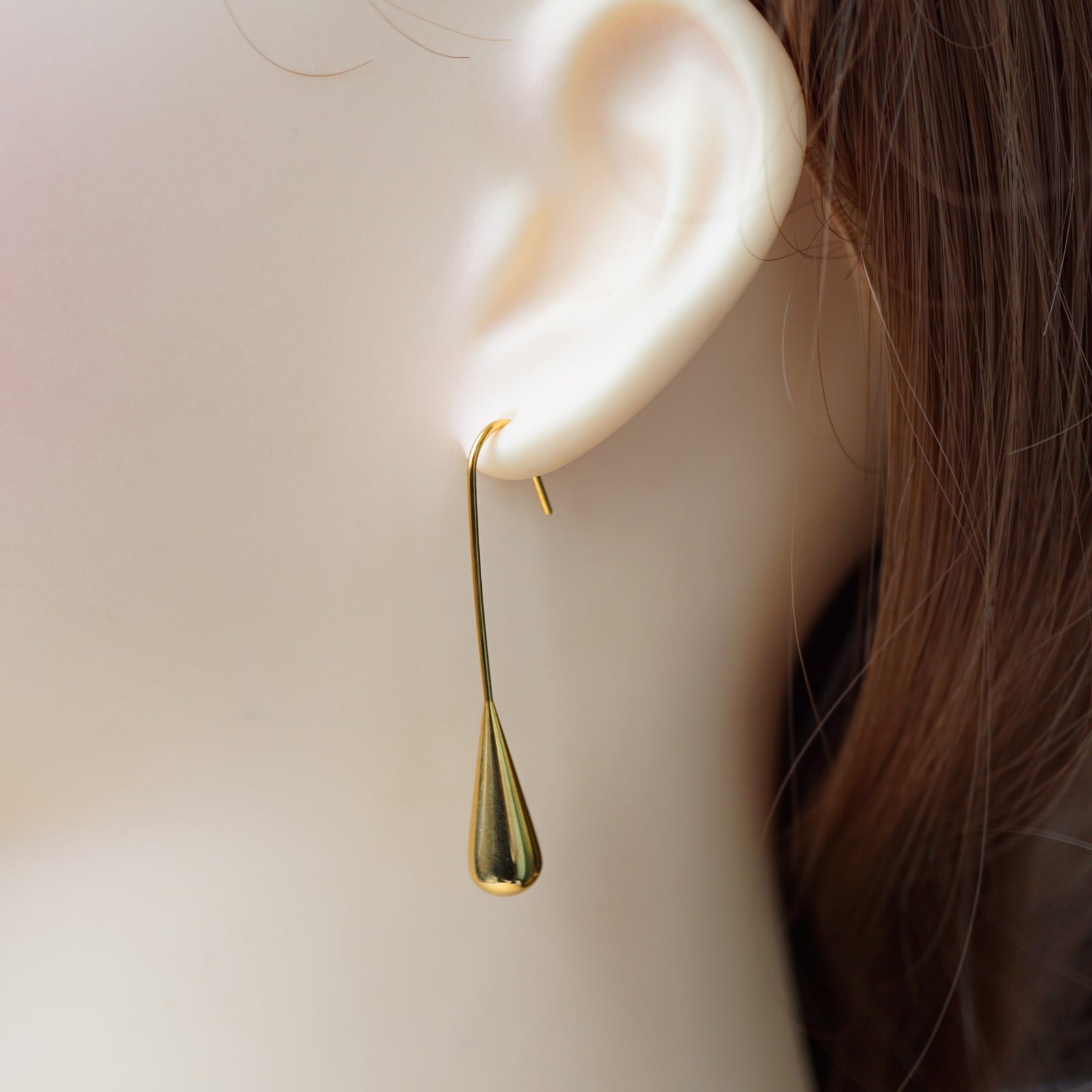 Gold Minimalist Droplet Earrings