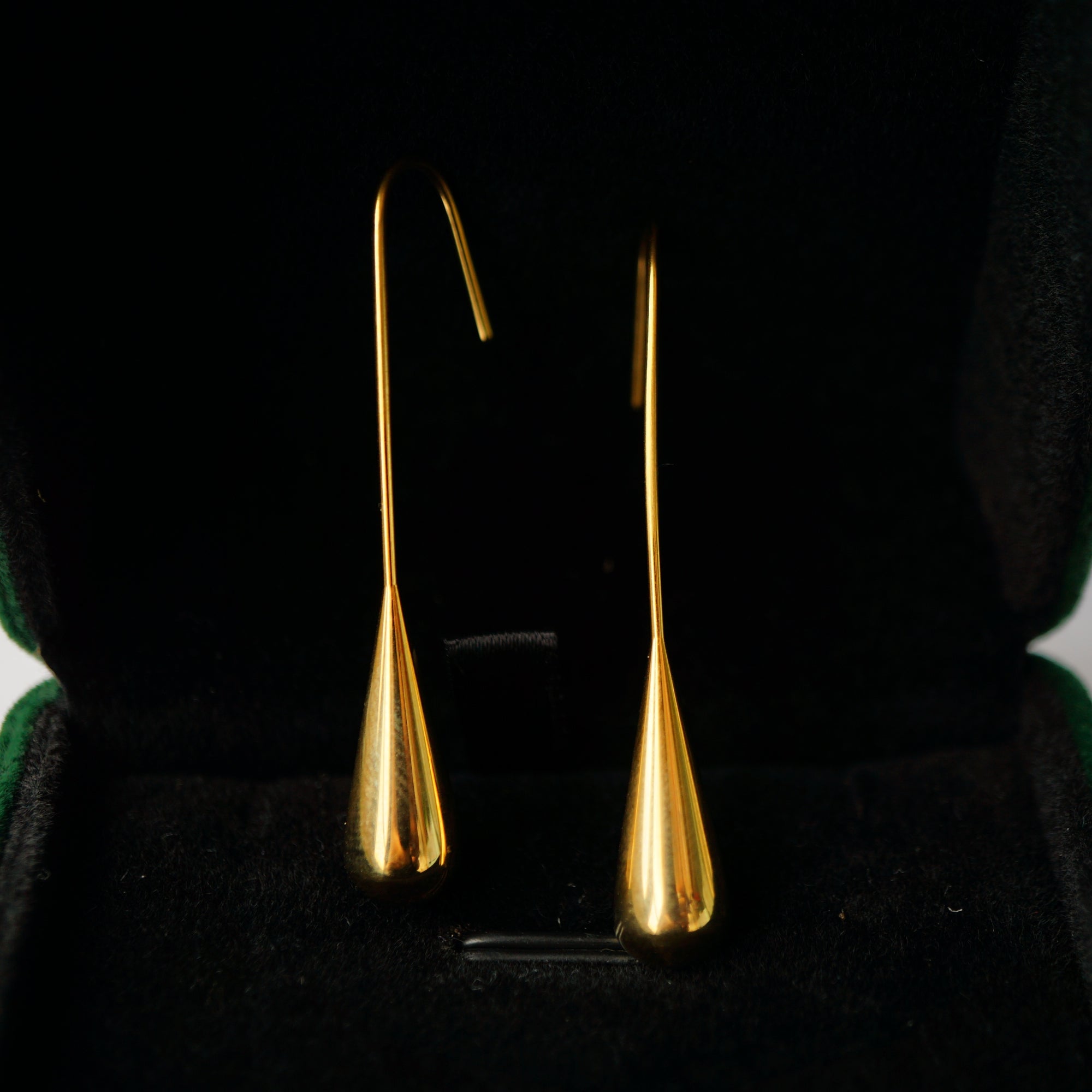 Gold Minimalist Droplet Earrings