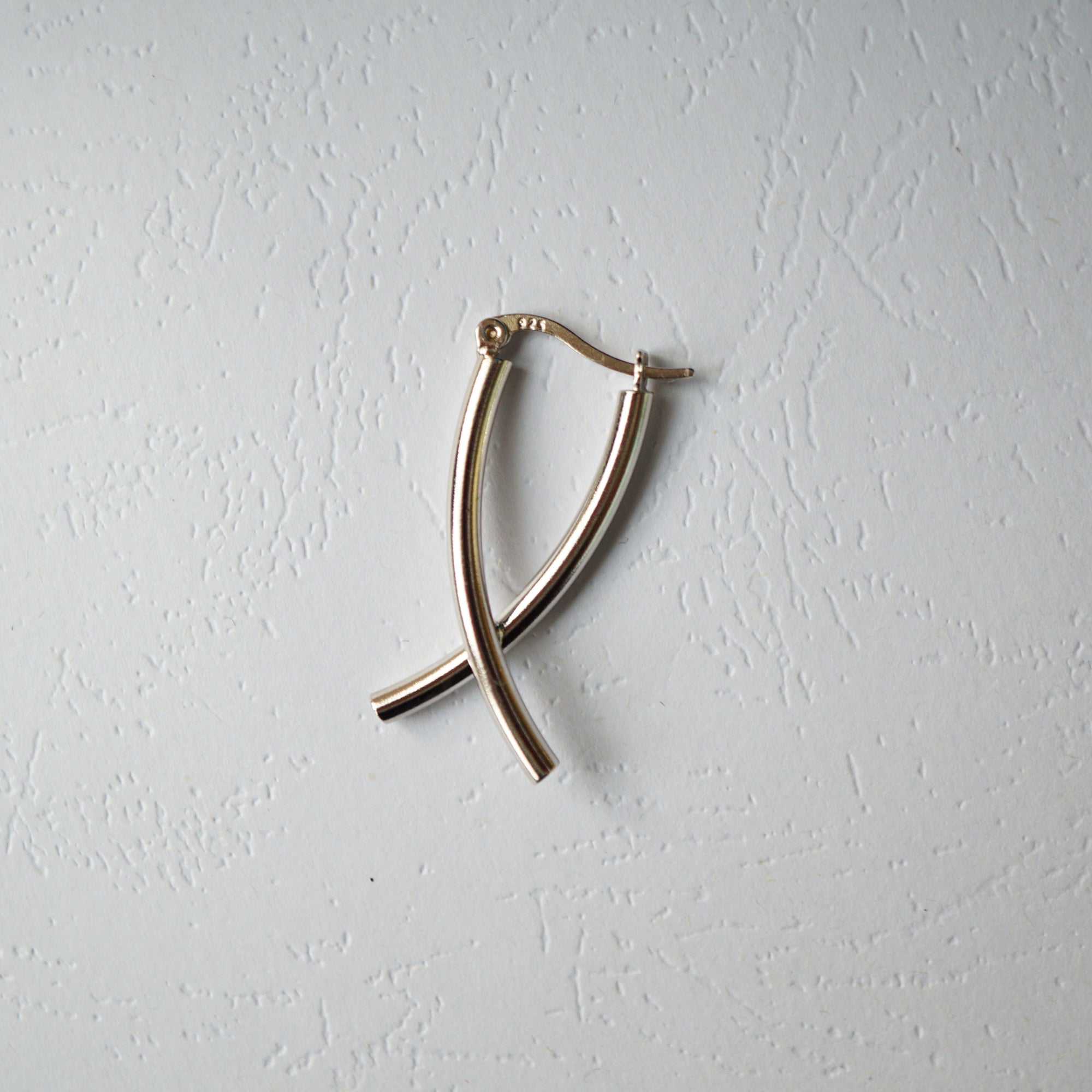 Twisted Minimalist Drop Earrings