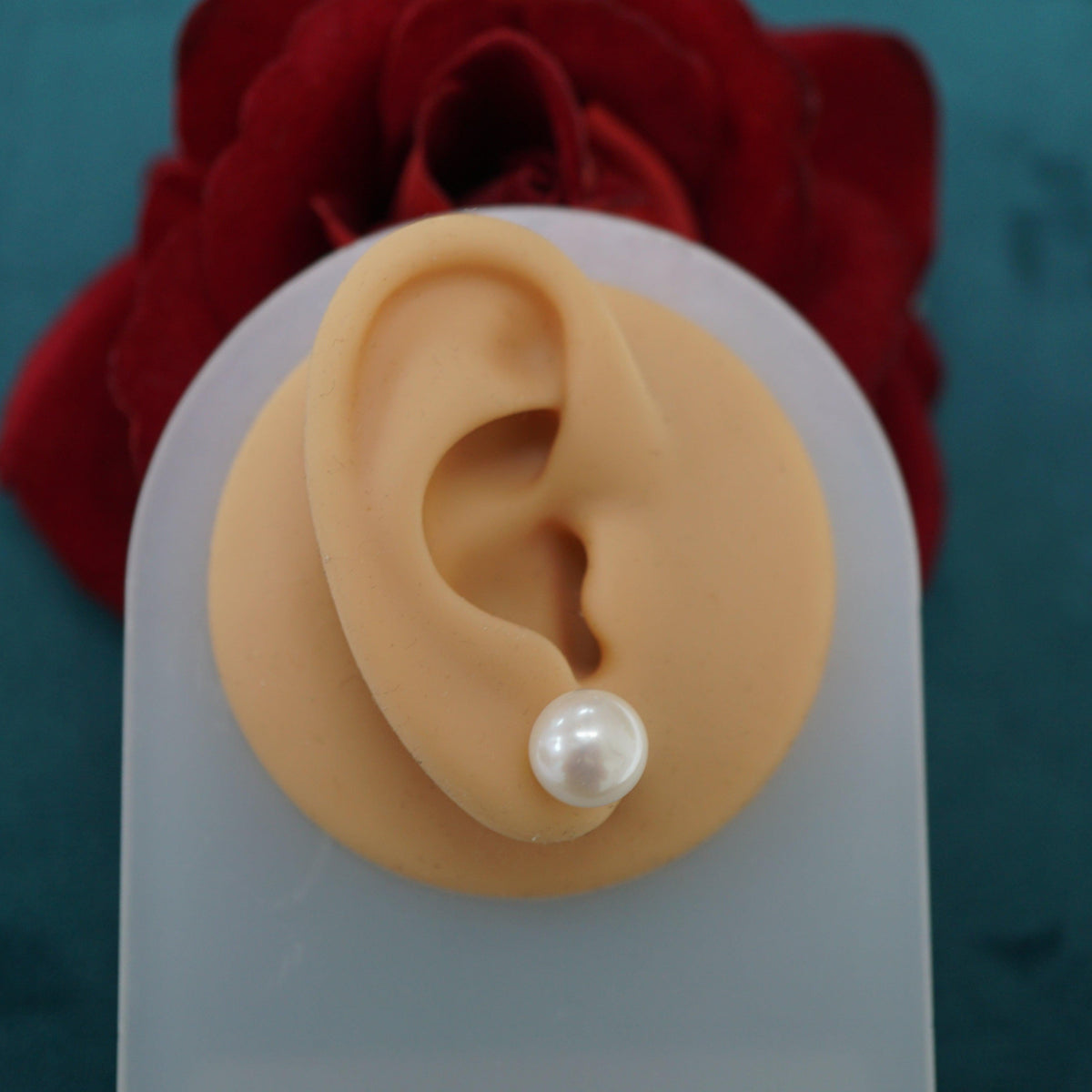 Simply Elegant Freshwater Pearl Stud Earrings