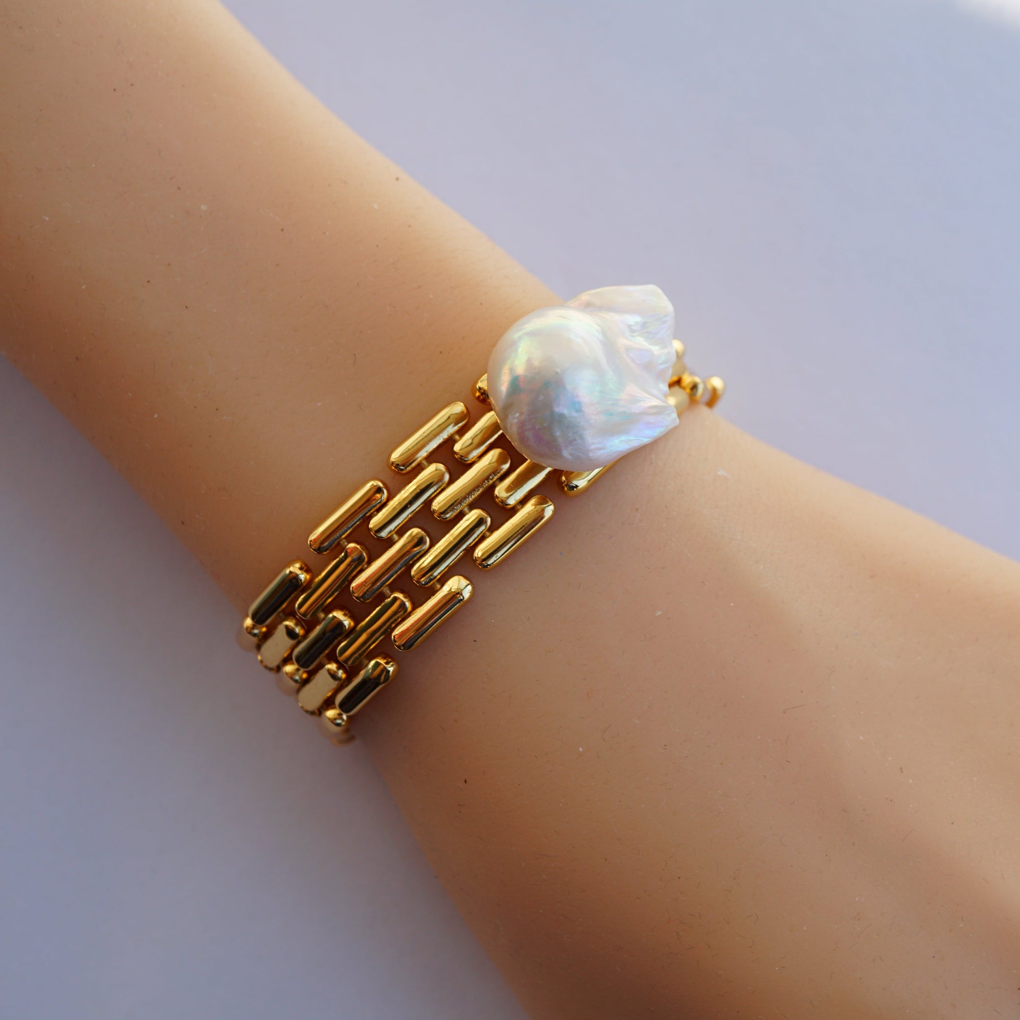 Wide Chain Baroque Pearl Bracelet