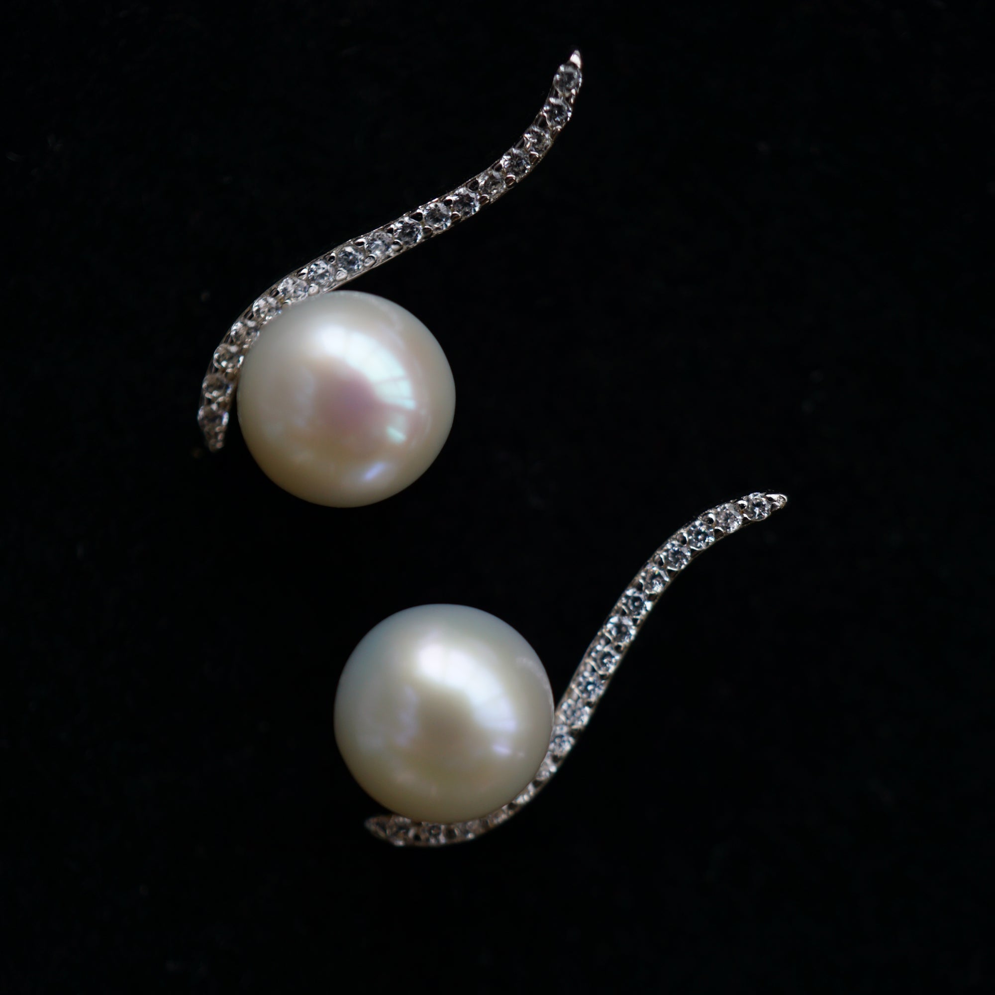 Graceful Wave Freshwater Pearl Jewelry Set