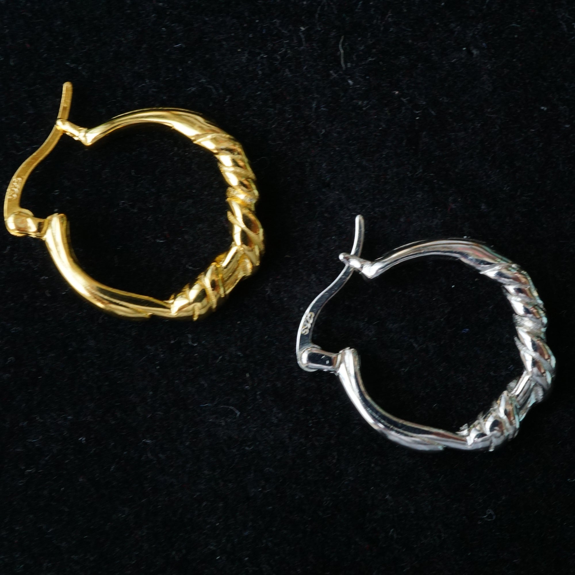 Twist Minimalist Hoop Earrings