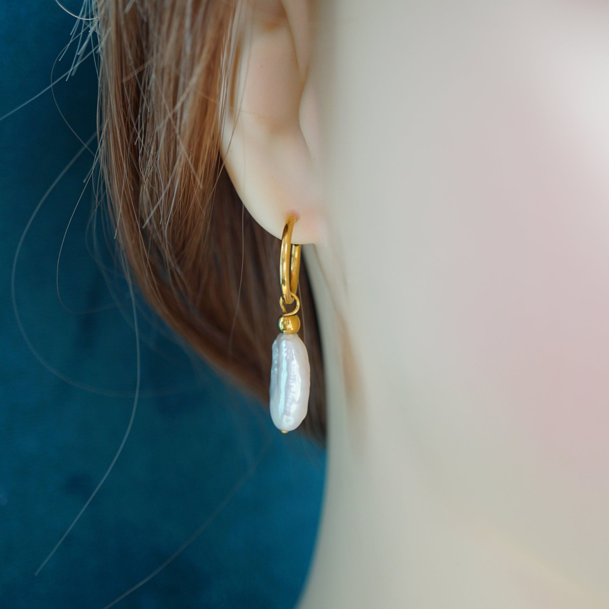 Dainty Baroque Pearl Earrings