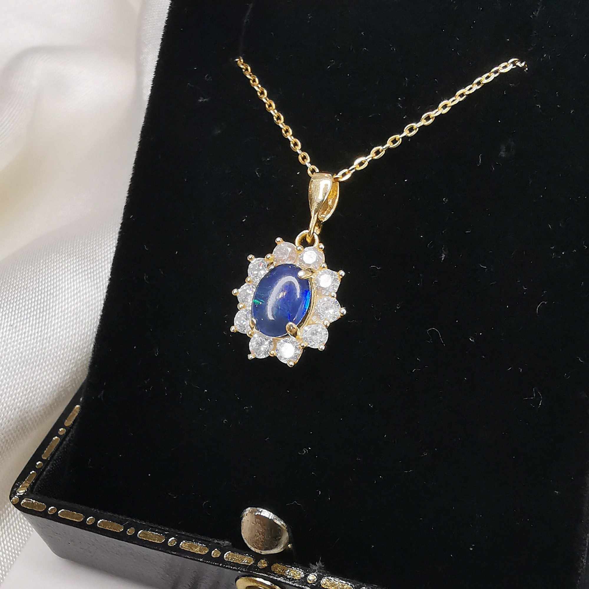 Elegant Flower Opal Necklace Pendant-Vsabel Jewellery