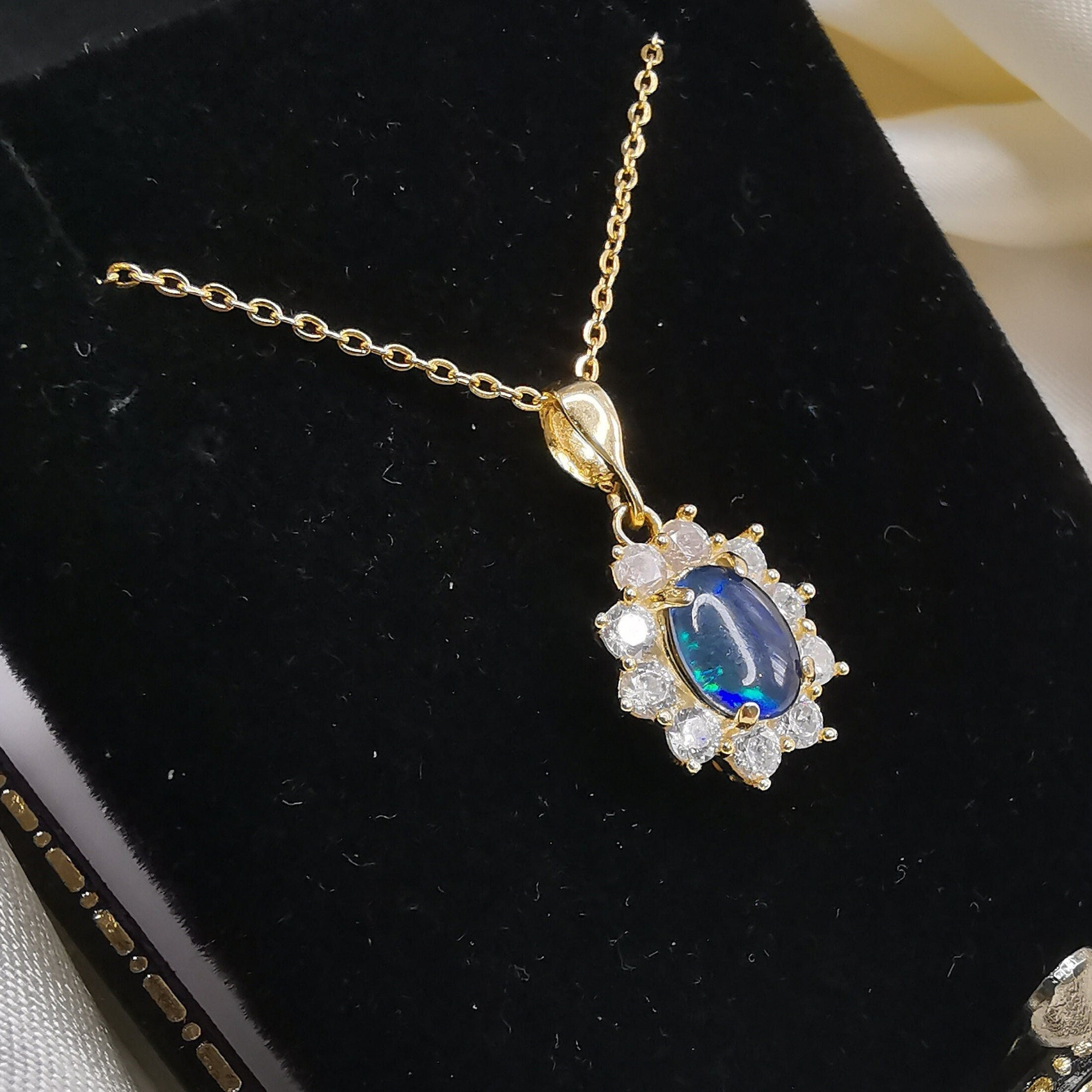 Elegant Flower Opal Necklace Pendant-Vsabel Jewellery