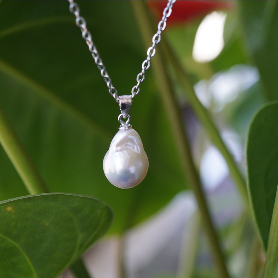 Small natural baroque shaped pearl long necklace