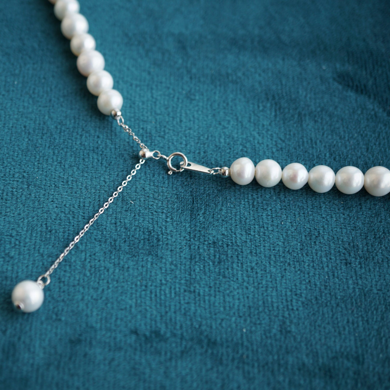 Sophisticated Freshwater Pearl Necklace